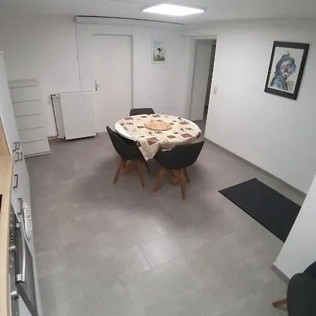 Wedemark-apartment-haus Fuer Bis Zu 24 Personen Appartement Wedemark