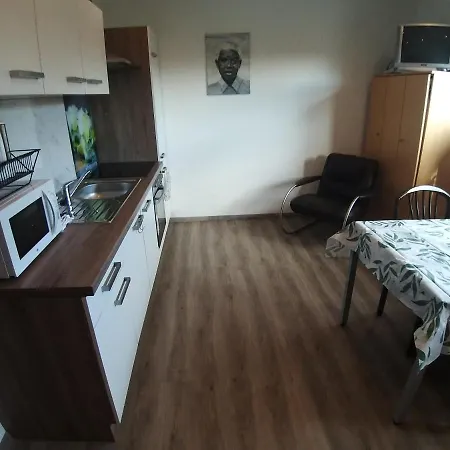 Wedemark-apartment-haus Fuer Bis Zu 24 Personen Appartement *