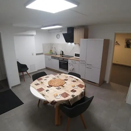 Appartement Wedemark-apartment-haus Fuer Bis Zu 24 Personen *