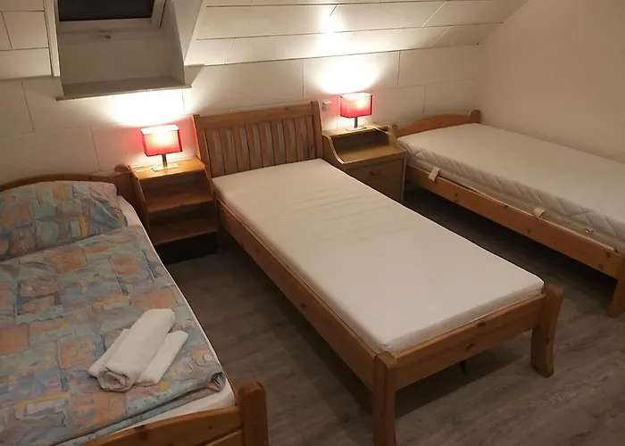 Wedemark-apartment-haus Fuer Bis Zu 24 Personen Lejlighed Wedemark