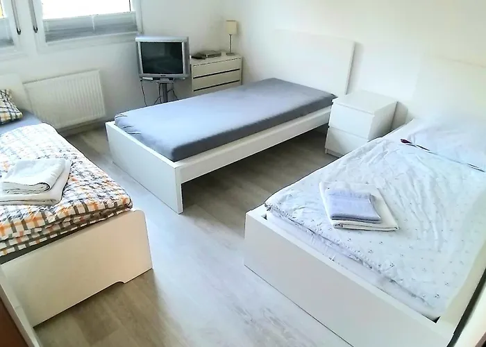 Lejlighed Wedemark-apartment-haus Fuer Bis Zu 24 Personen *